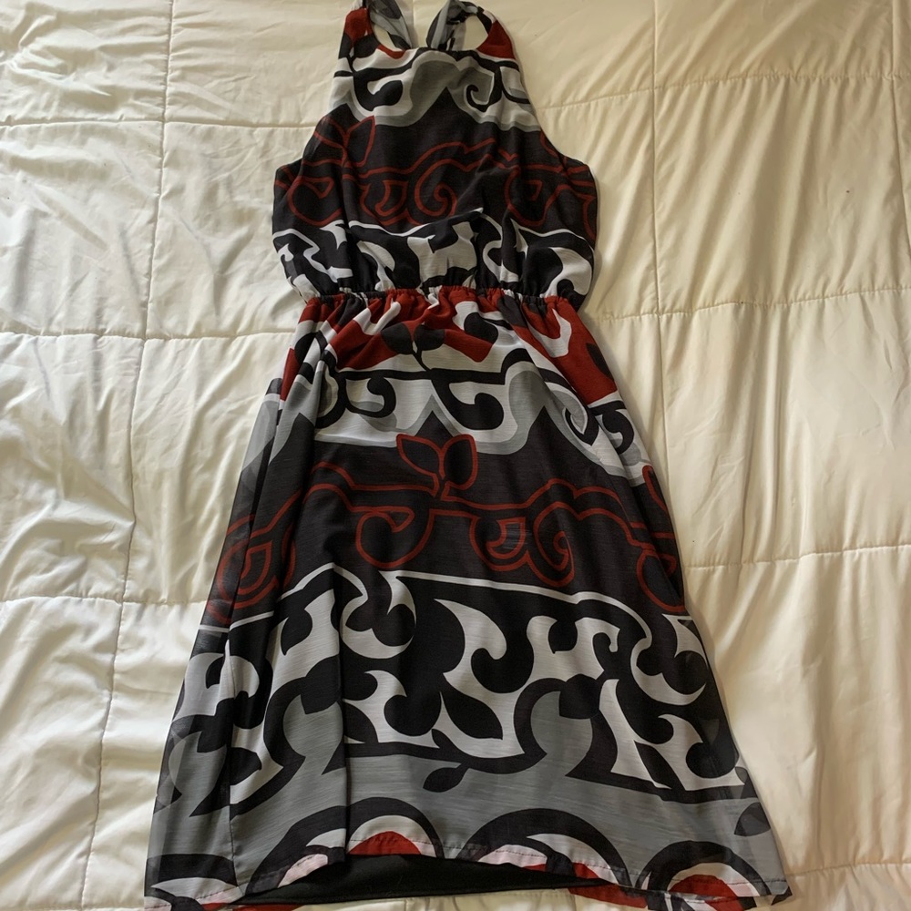 Halter neck mid-length dress